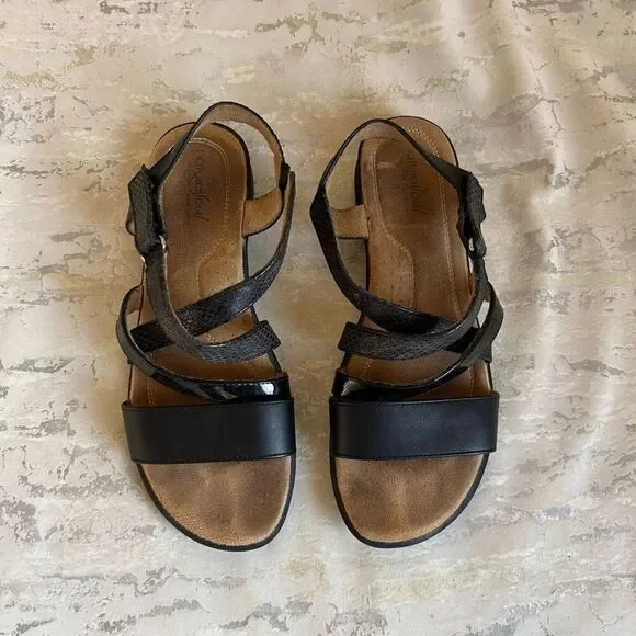 Natural Soul Leather Strappy Sandals - Picture 1 of 8